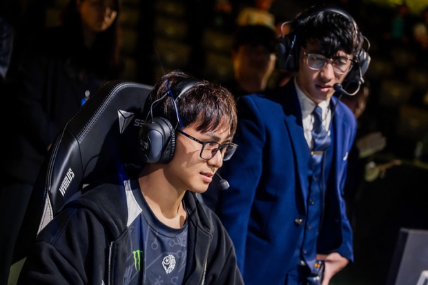 Những bức ảnh nghẹt thở từ trận đại chiến VCS tại CKTG 2023: GAM trắng đêm nhưng ai thật sự xứng đáng đi tiếp!