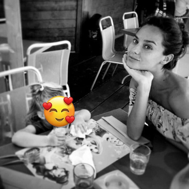 Vợ Tây của Song Joong Ki: Sự thật ẩn giấu về diện mạo con trai và cảm xúc đáng yêu khi bị tung tin