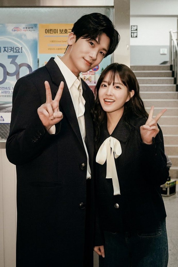 Lộ chi tiết phim giả tình thật của cặp đôi vừa tái hợp sau 6 năm, đến Song Hye Kyo cũng thả tim - Ảnh 2.