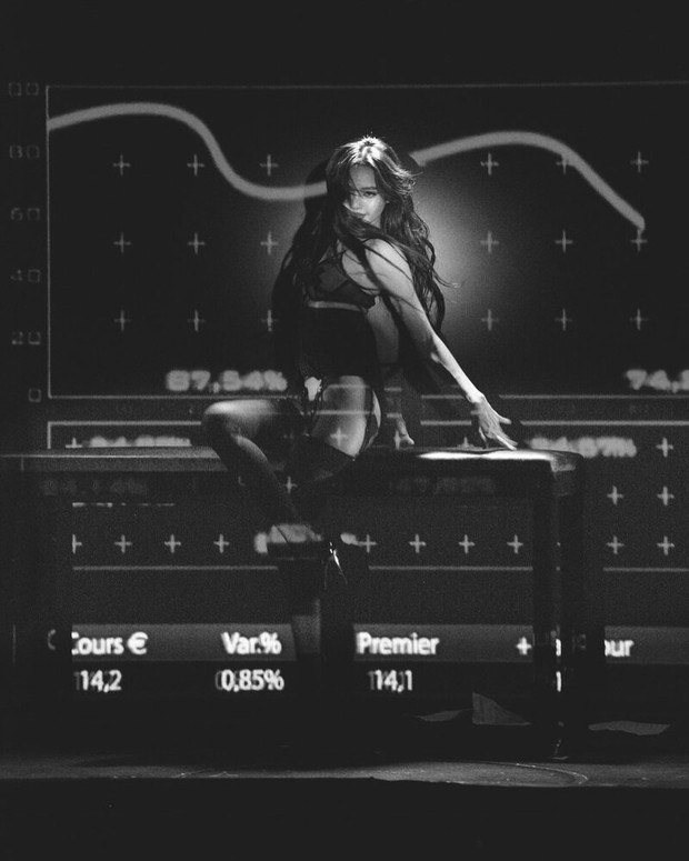 Lisa đột phá giới hạn: Trở thành ngôi sao Kpop vượt trội không thể bỏ qua