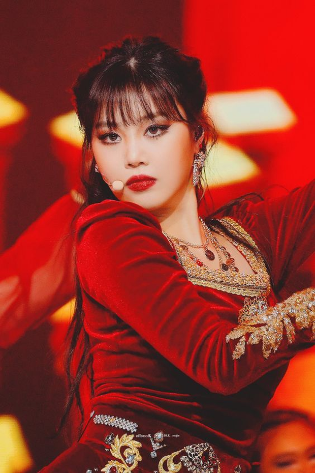 Cựu idol tái debut solo sau bạo lực học đường và nhận phản ứng gay gắt từ dân mạng Hàn
