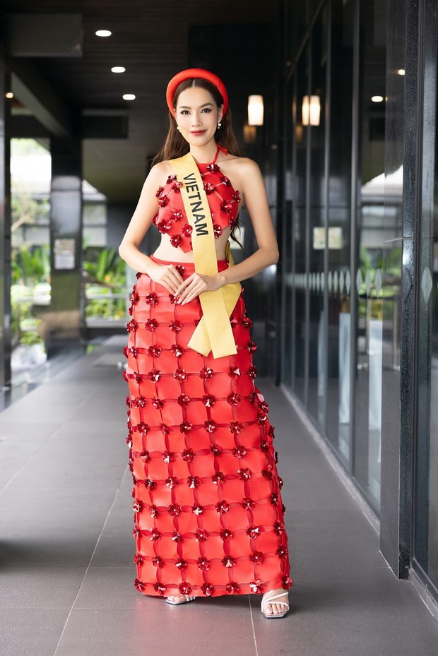 Hoa hậu Hoàng Phương: Từ con số 0 đến đỉnh cao tự tin!