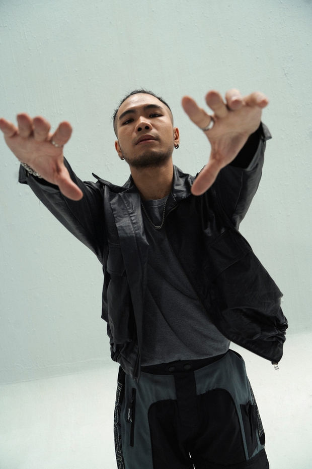 Rapper Việt đang làm mưa làm gió với đam mê hát!