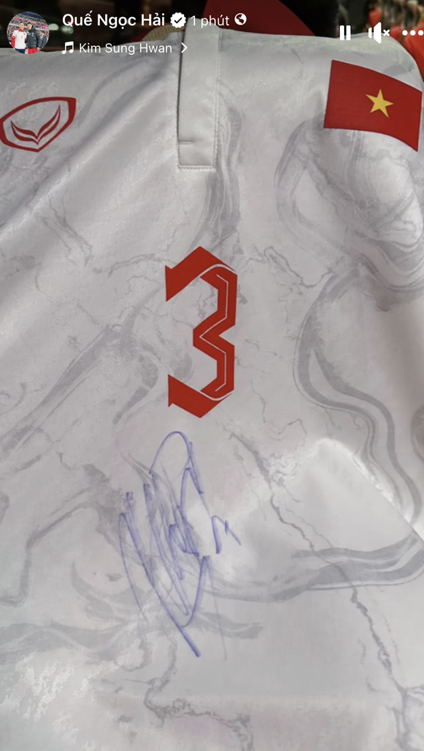 Quế Ngọc Hải khoe ảnh bên ngôi sao Hàn Quốc 'nghìn tỷ', vợ vạn người mê lên tiếng với bằng chứng chất