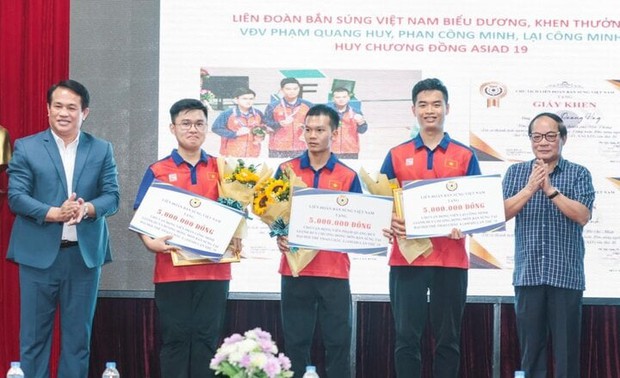 Liên đoàn bắn súng Việt Nam bỏ qua nhận dạng người chuyên gia từ Hàn Quốc?