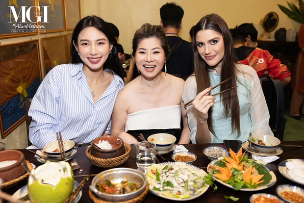 Dàn thí sinh Miss Grand International tại Huế: Lần đầu mặc áo bà ba đổ bánh xèo, Lê Hoàng Phương dừng bước phần thi này - Ảnh 4.