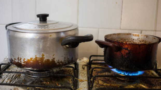 Tips to avoid blackened pots when using a gas stove - Photo 1.