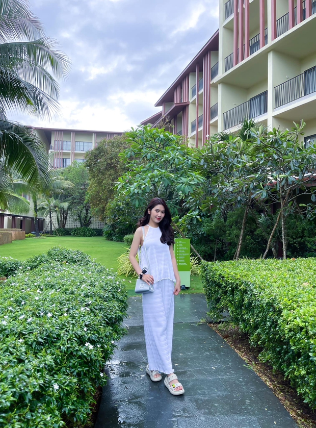 Bầu Đức hoan nghênh U23 Việt Nam gia nhập 'FC có vợ' - Bùi Tiến Dũng không thể chờ đợi được