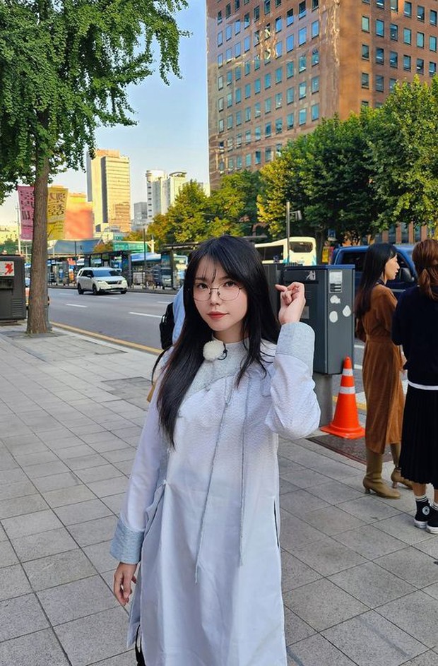 Chính ido Chỉ Quạt nổi tiếng! Remind Pro Max gợi cảm gây sốt VCS không ngừng