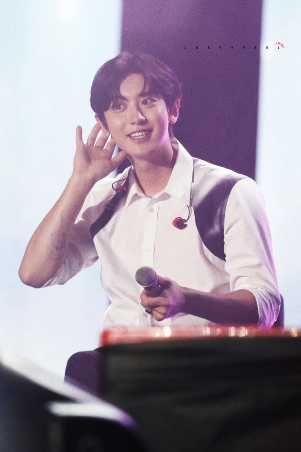 Chanyeol (EXO) khiến fan Việt ngất ngây với vẻ đẹp long lanh, hòa ca mộng mơ!