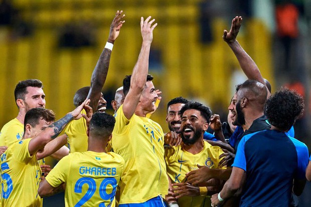 Quả phạt đền đẳng cấp của Ronaldo từ 30m, không ai vượt qua năm 2023