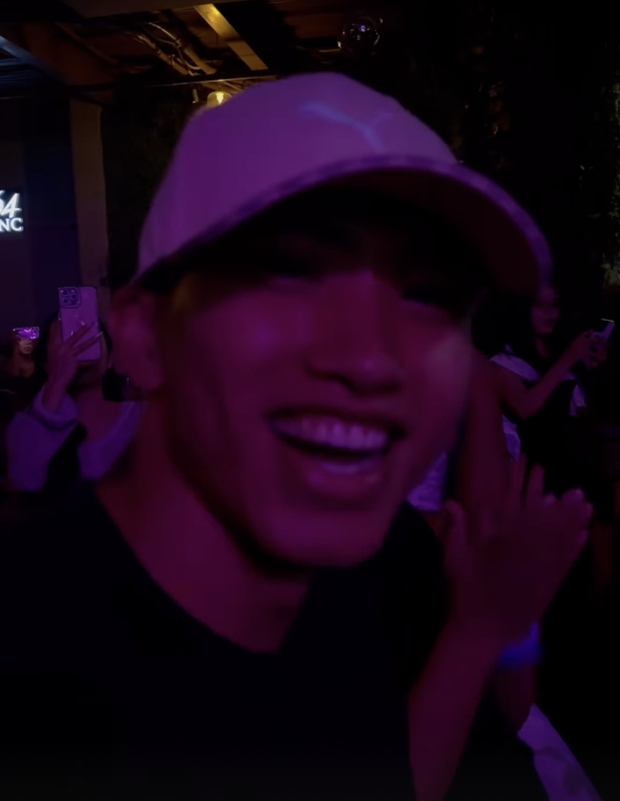 Màn trình diễn nóng bỏng, Đoàn Văn Hậu đồng hành cùng Doãn Hải My tại mini-show Hoà Minzy