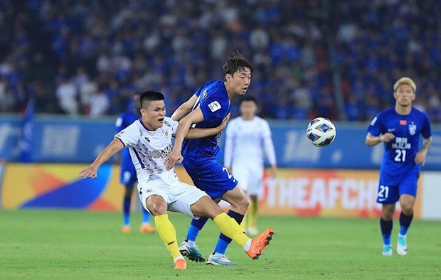 Hà Nội FC gặp khó trước Wuhan Three Towns: Những khoảnh khắc đầy kịch tính