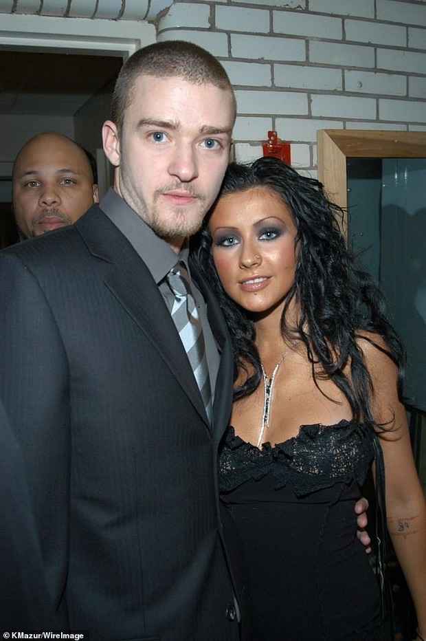 Britney Spears publicly criticized Christina Aguilera and ex-boyfriend Justin Timberlake - Photo 4.