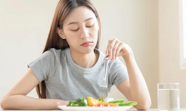Cách cô gái 25 tuổi giảm 20kg trong nửa năm mà không cần điều trị gan nhiễm mỡ nặng, bác sĩ tiết lộ nguyên nhân bất ngờ
