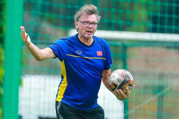 Đại gia VLeague: Có mang lại niềm vui hay gây thất vọng cho HLV Troussier?