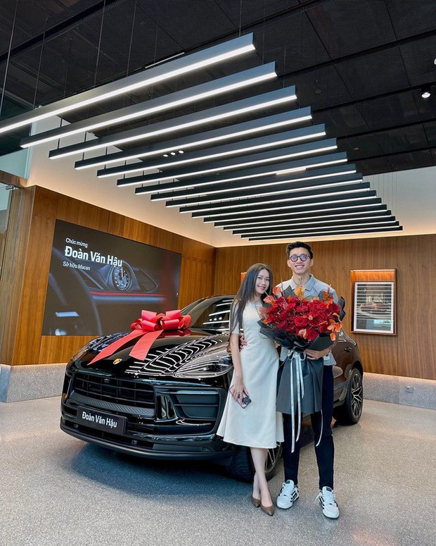 Top chiếc xe sang được các cầu thủ tuyển Việt Nam ưa chuộng: Porsche và Mercedes là số một