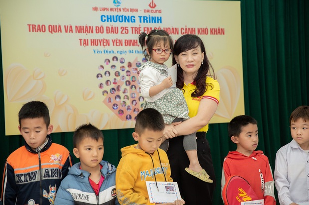 “Mẹ đỡ đầu” của những đứa trẻ mồ côi vì COVID-19: “Chúng tôi không dừng lại ở việc giúp đỡ mà còn tái sinh cuộc đời” - Ảnh 5. “Mẹ đỡ đầu” của những đứa trẻ mồ côi vì COVID-19: “Chúng tôi không dừng lại ở việc giúp đỡ mà còn tái sinh cuộc đời” - Ảnh 5.