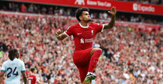Các lực lượng quân đội và cảnh sát hợp tác cứu ngôi sao Liverpool bị bắt cóc