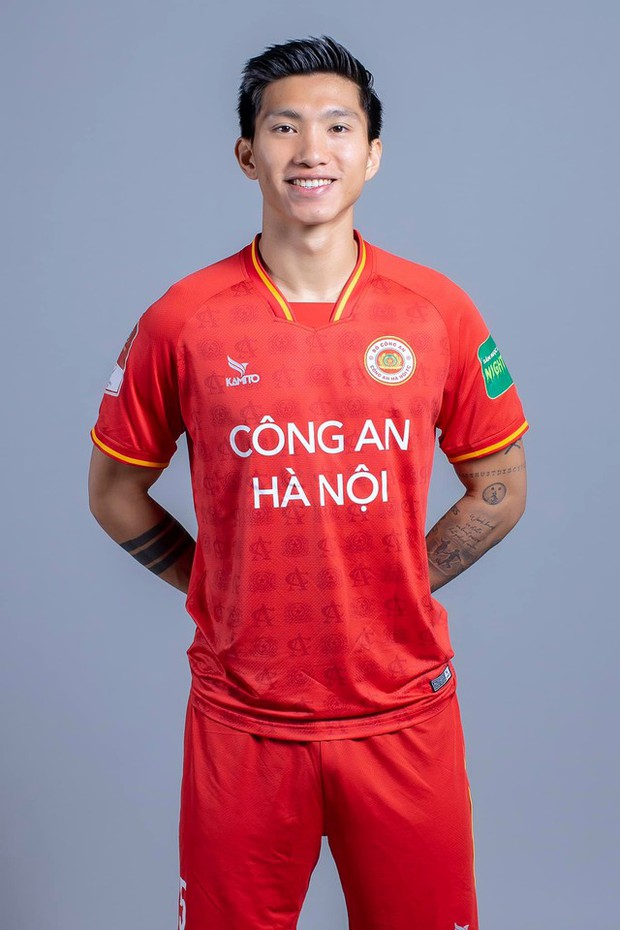 Cầu thủ và sự thành đạt: Thu nhập và tài sản của cầu thủ bóng đá Việt Nam