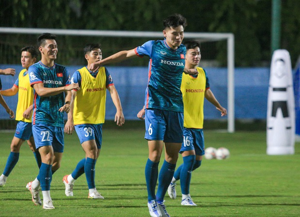 Hậu vệ Thanh Bình tiết lộ bất ngờ về cuộc đối đầu đầy kịch tính với ngôi sao Son Heung-min