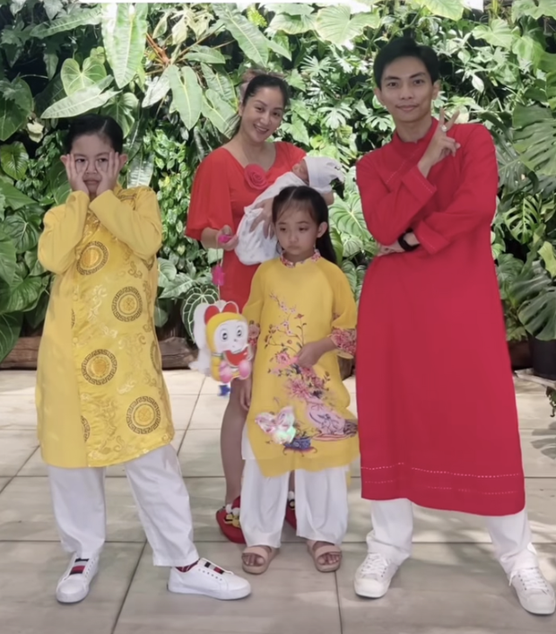 Hội mẹ bỉm sữa sau sinh con: Những chia sẻ thấm đẫm tình yêu của Khánh Thi