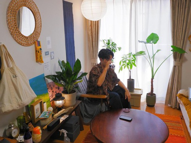 Chàng trai sống trong căn phòng 12m2 suốt 3 năm: Lúc đầu tôi thấy cô đơn nhưng giờ đã ổn - Ảnh 11.