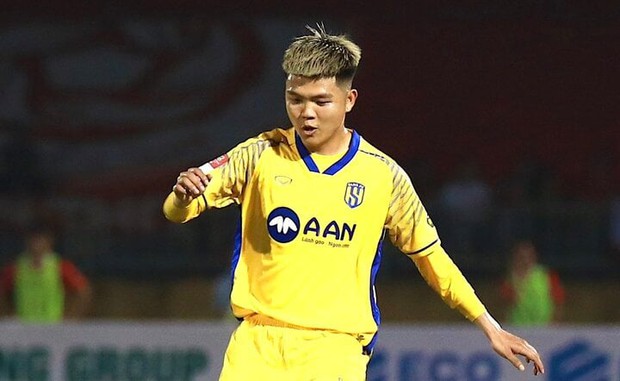 Cầu thủ U23 Việt Nam gặp chấn thương nghiêm trọng, sẽ vắng mặt suốt mùa giải