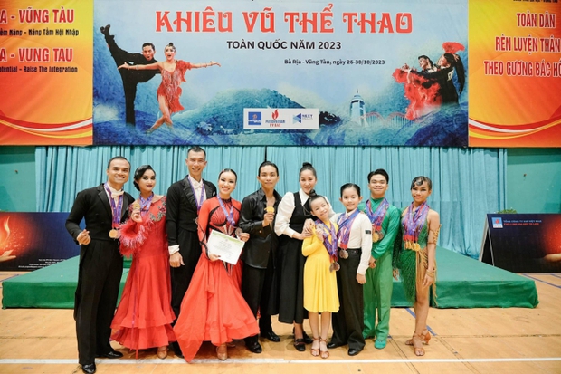 Phan Hiển công bố lời chúc đặc biệt dành cho Khánh Thi: Cô ấy là nguồn cảm hứng của tôi