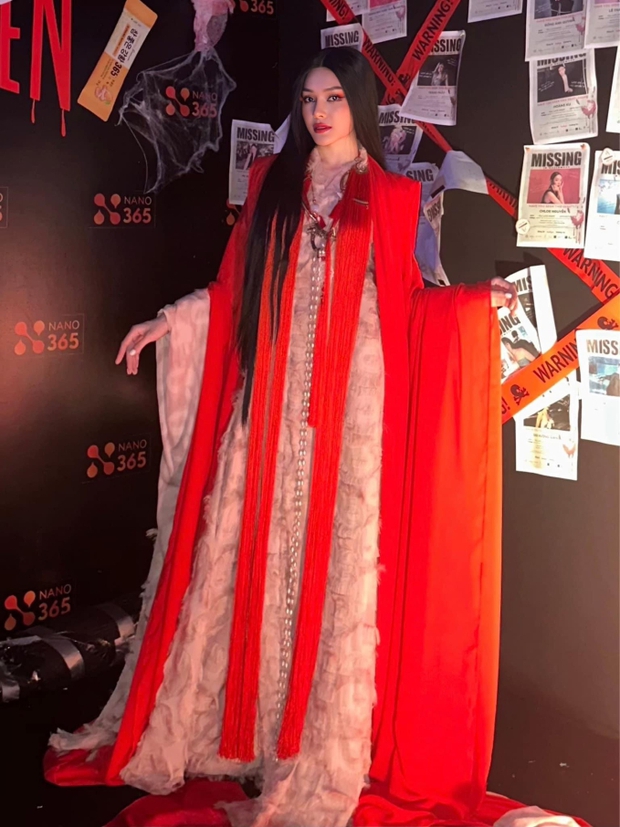 Vbiz nhập tiệc Halloween: Elsa Thùy Tiên bị con trai Hòa Minzy chê toàn tập, loạt sao đầu tư khủng nhưng chiếm spotlight là hội bạn BB Trần - Ảnh 8.