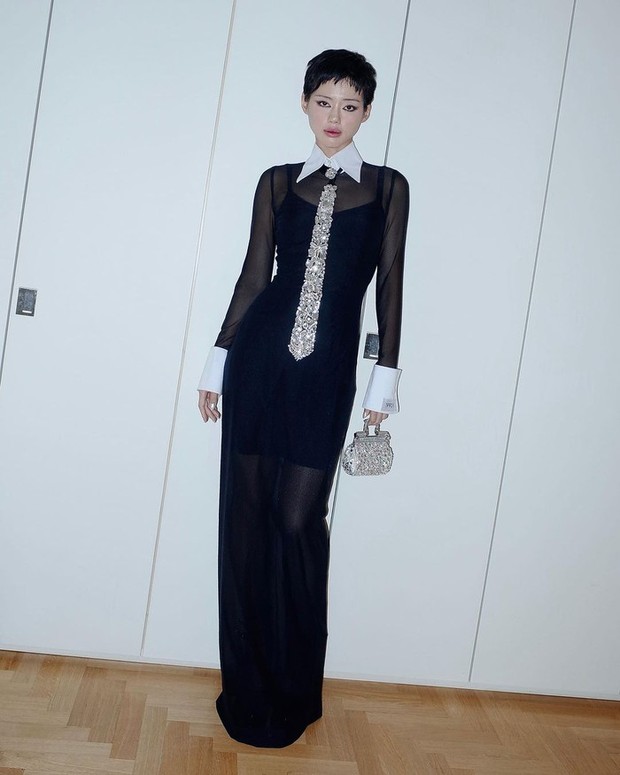 7 cái “nhất” trong mùa Fashion Week đặc biệt của Khánh Linh (Cô Em Trendy) - Ảnh 7.