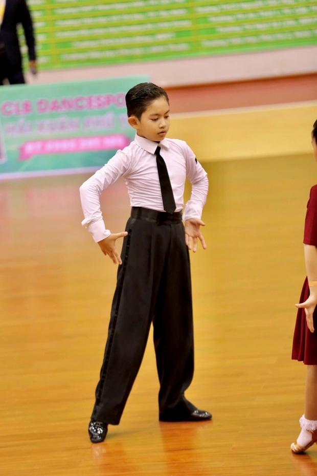 Khánh Thi và Phan Hiển khẳng định vượt trên mọi tuổi tại Giải thể thao