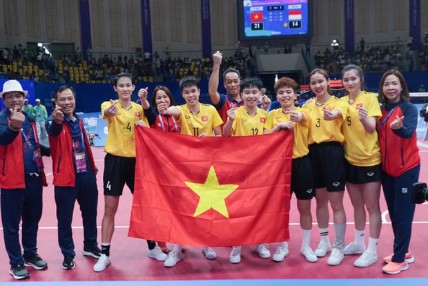 Chiến thắng lịch sử ấn tượng: Tuyển cầu mây Việt Nam đoạt HCV ASIAD sau 17 năm đợi chờ