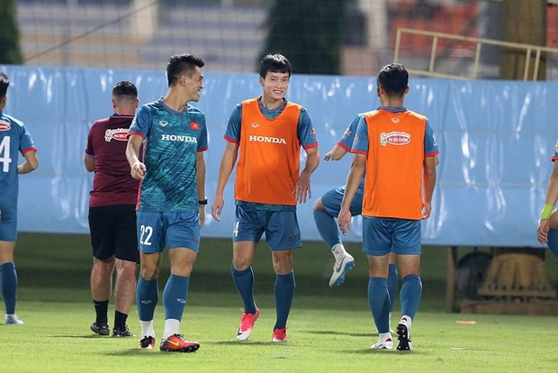 U17 nữ Việt Nam tham gia buổi tập đặc biệt của Văn Toàn và Hoàng Đức: Những hình ảnh đặc sắc không thể bỏ qua!