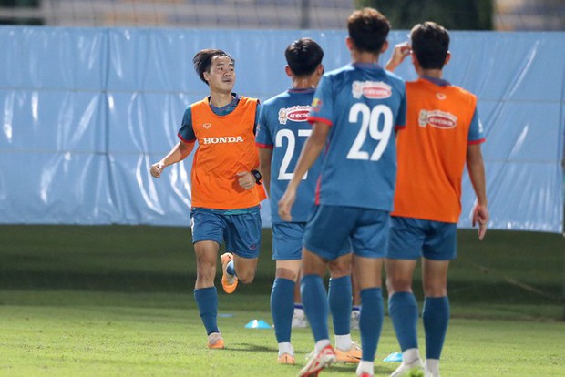 U17 nữ Việt Nam tham gia buổi tập đặc biệt của Văn Toàn và Hoàng Đức: Những hình ảnh đặc sắc không thể bỏ qua!