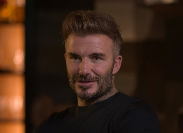 Hành động xúc động của David Beckham khiến anh phải đối mặt với áp lực lớn, hLV nói lời gì để cựu sao bật khóc?