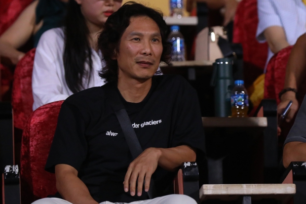 VLeague chứng kiến ai cạnh tranh được với CLB CAHN trong cuộc đua vô địch?