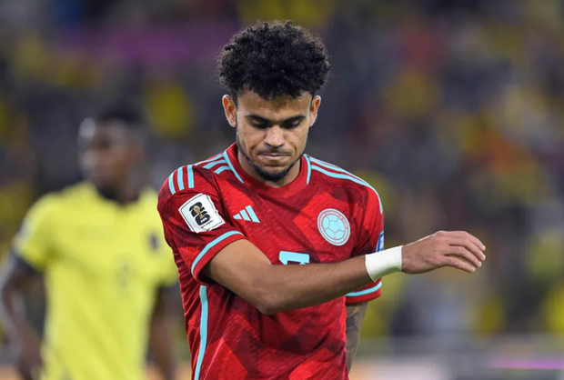 Dừng cuộc tìm kiếm cha của ngôi sao Liverpool