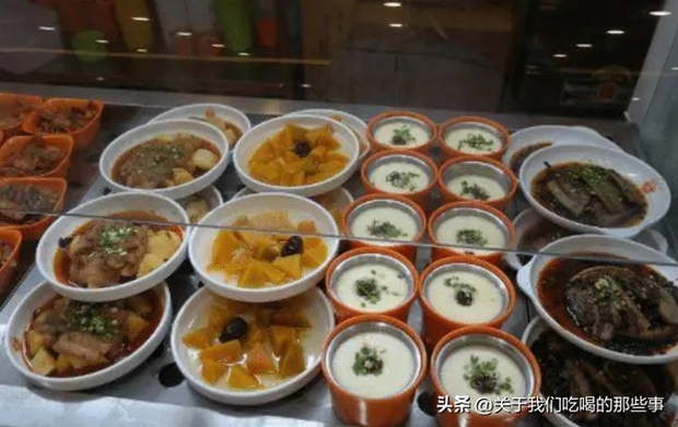 Đồ ăn trong canteen ĐH Thanh Hoa như thế nào? Nhìn hình ảnh, netizen tiếc nuối: Ước gì trước đây chăm học hơn - Ảnh 8.