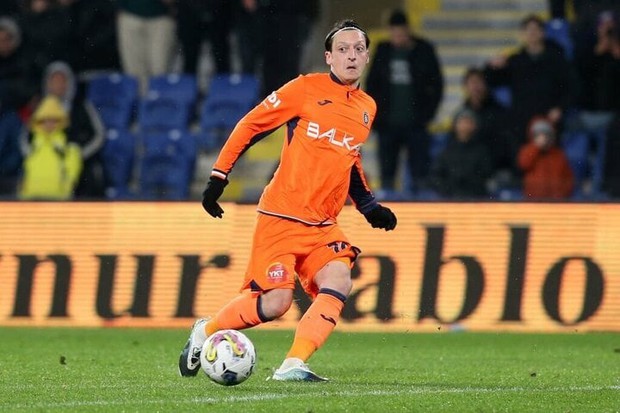 12 ngôi sao sẽ giải nghệ vào năm 2023: Họ để lại niềm tiếc nuối và cuốn hút trái tim CĐV