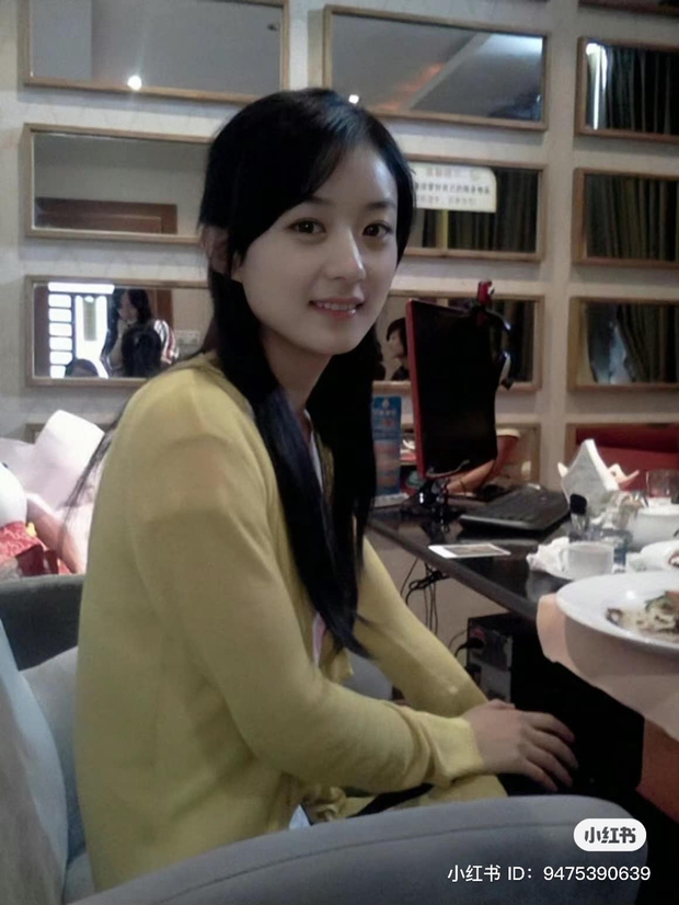 Nhan sắc thật của nữ minh tinh Hoa ngữ thời mới ra mắt: Triệu Lệ Dĩnh xinh đẹp trong trẻo, Dương Mịch chuẩn nữ thần - Ảnh 2.