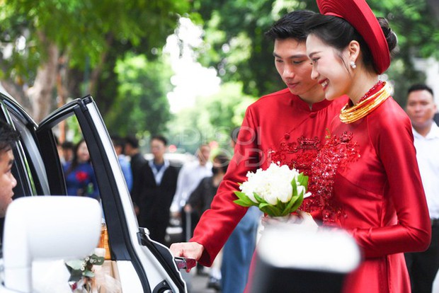 Đoàn Văn Hậu và Doãn Hải My: Hành trình tình yêu đẹp đẽ từ Thái Bình đến xa xôi