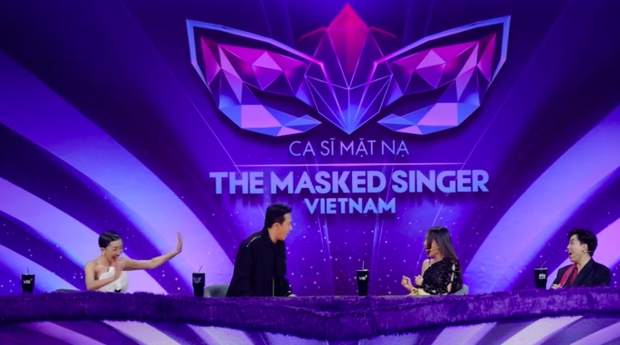 Hoàng Hải (Bố Gấu) tiết lộ mối quan hệ tình cảm với Thuỳ Chi trong buổi biểu diễn Ca sĩ mặt nạ