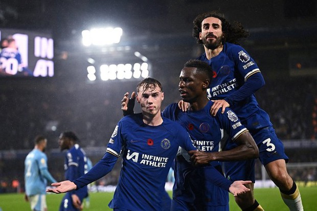 Trọng tài và VAR nhận chỉ trích sau bàn thua không công nhận của Chelsea trước Man City
