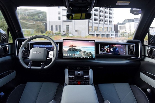 Toyota Land Cruiser Prado của Trung Quốc vừa trình làng đã gây sốt: Thiết kế cực đỉnh, nội thất ngập công nghệ có giá hơn 950 triệu đồng - Ảnh 6.