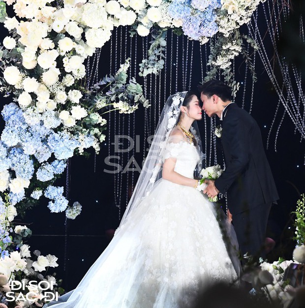 Đám cưới của Đoàn Văn Hậu và Doãn Hải My: Hành trình tiếp theo đến Singapore