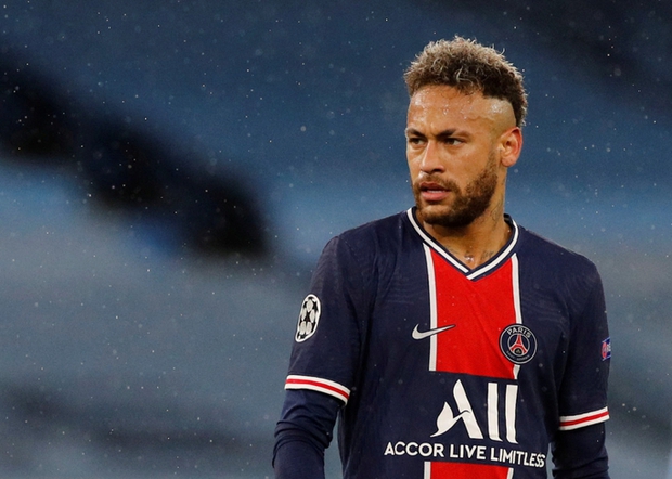 Neymar bị kiện và bắt buộc phải trả gần 10 tỉ đồng