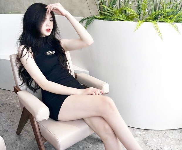 Vẻ đẹp tinh khôi của hoa khôi bóng chuyền sinh viên Việt Nam