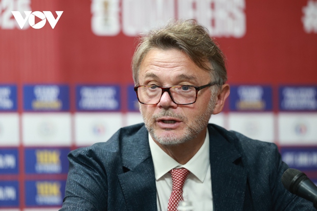 HLV Troussier cần được CĐV xin lỗi sau trận đấu ĐT Philippines 0-2 ĐT Việt Nam