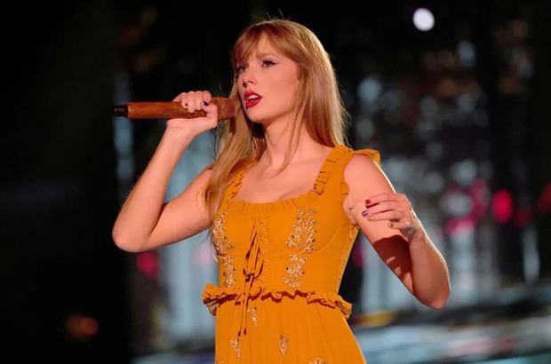 Xôn xao clip Taylor Swift bị khó thở trong đêm nhạc The Eras Tour ngay sau khi fan nữ tới concert tử vong - Ảnh 4.